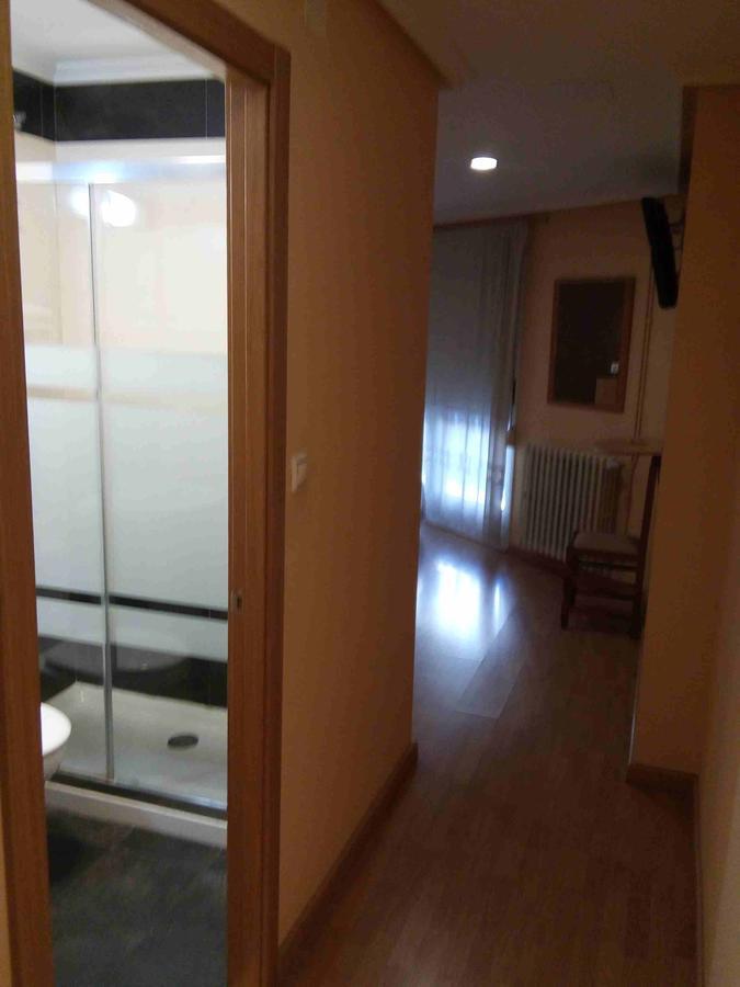 Hostal Lido Ourense Esterno foto